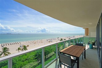 1455 Ocean Dr in Miami Beach, FL - Building Photo - Building Photo