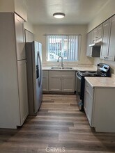 51099 Eisenhower Dr, Unit B in La Quinta, CA - Foto de edificio - Building Photo