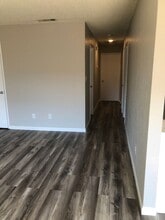 Union North Apartments in Manteca, CA - Building Photo - Interior Photo