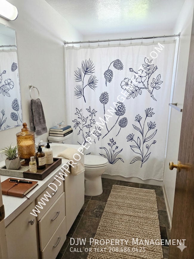 property at 918 NW 4th St