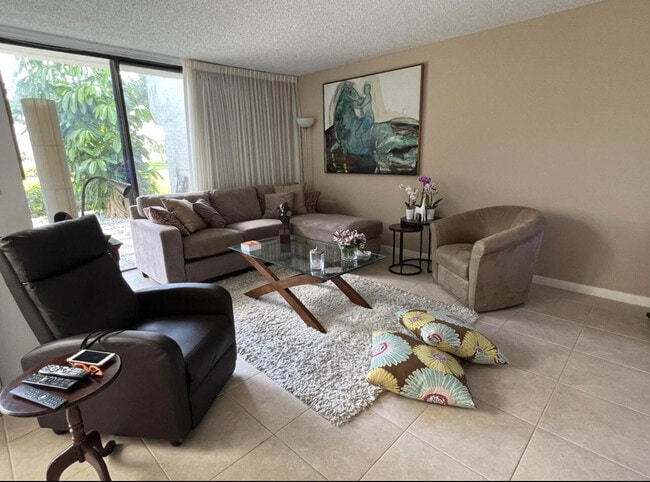 1002 Bridgewood Pl in Boca Raton, FL - Building Photo - Building Photo