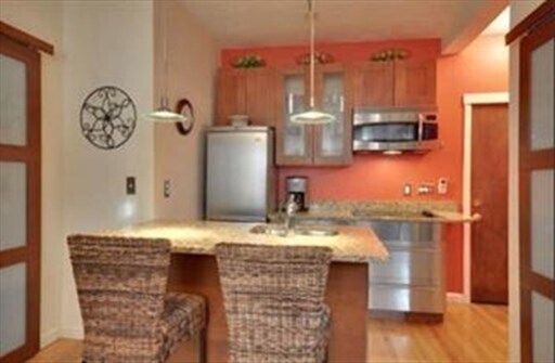 65 Burbank St, Unit 12A in Boston, MA - Foto de edificio