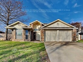 6504 Devine Dr in Arlington, TX - Building Photo