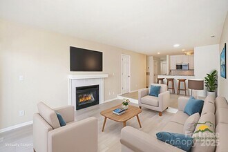 368 Northwest Dr in Davidson, NC - Building Photo - Building Photo