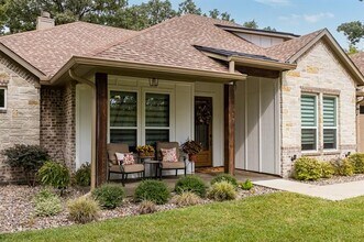 245 Colonial Dr in Mabank, TX - Building Photo - Building Photo