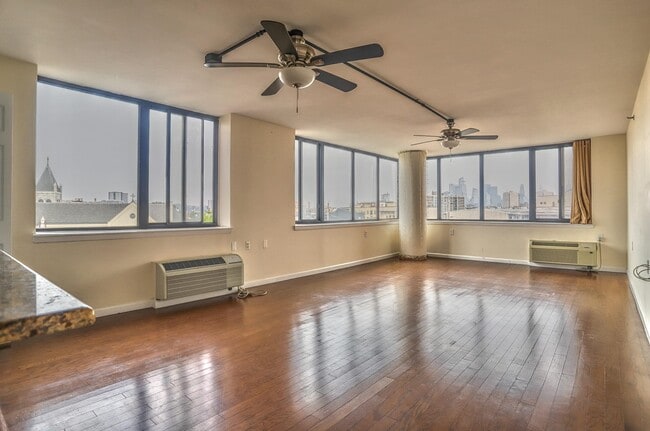 551 Observer Hwy in Hoboken, NJ - Building Photo - Building Photo