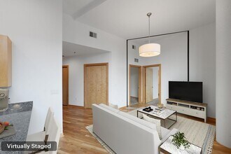 1240 S 2nd St in Minneapolis, MN - Building Photo - Building Photo