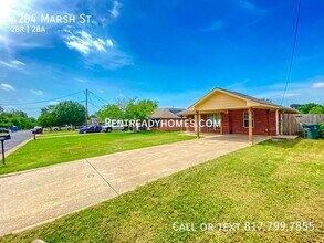 4204 Marsh St in Bryan, TX - Building Photo - Building Photo