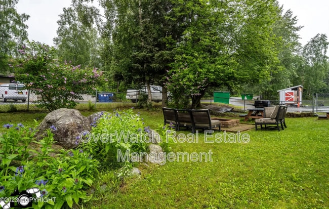 6329 E 32nd Ave in Anchorage, AK - Building Photo - Building Photo