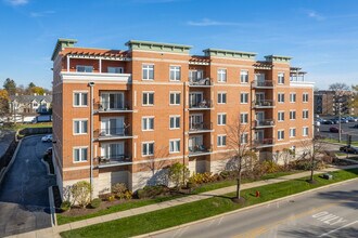 The Metropolitan in Palatine, IL - Building Photo - Building Photo