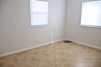 22 Overstreet Dr in Mary Esther, FL - Building Photo - Building Photo