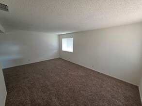 11590 Garnet Way in Auburn, CA - Building Photo - Building Photo