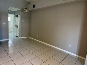 500 NE 3rd St in Hallandale Beach, FL - Building Photo - Building Photo