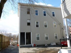 161 4th St in Leominster, MA - Building Photo - Building Photo