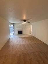 9700 Leawood Blvd in Houston, TX - Foto de edificio - Building Photo