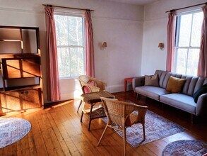 53 Crescent Ave, Unit 53 Crescent Ave. in Newton, MA - Building Photo - Building Photo