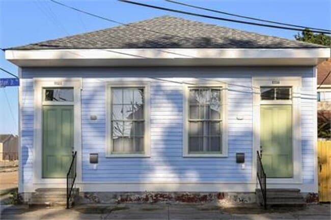 property at 1527 Reverend John Raphael Jr Way