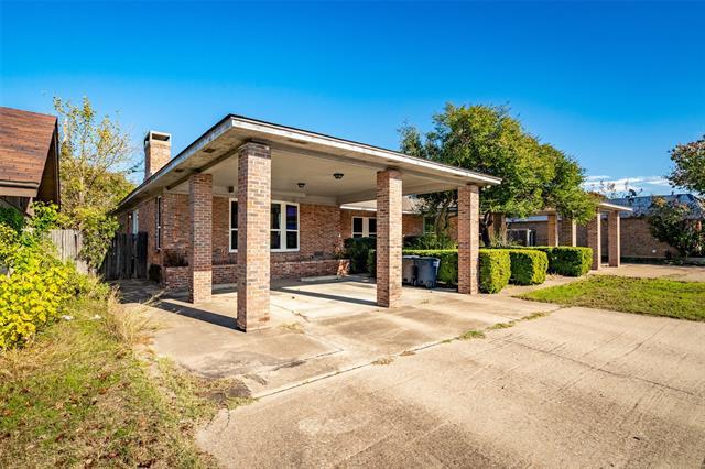 property at 4306 SW Loop 820