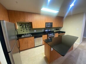 1101 Primrose Rd, Unit 303 in Annapolis, MD - Foto de edificio - Building Photo