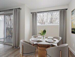 68 Breckenridge Drive in Kitchener, ON - Building Photo - Building Photo
