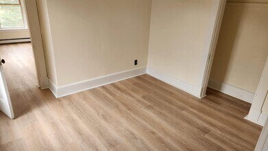 42 Chestnut St in Claremont, NH - Building Photo - Building Photo