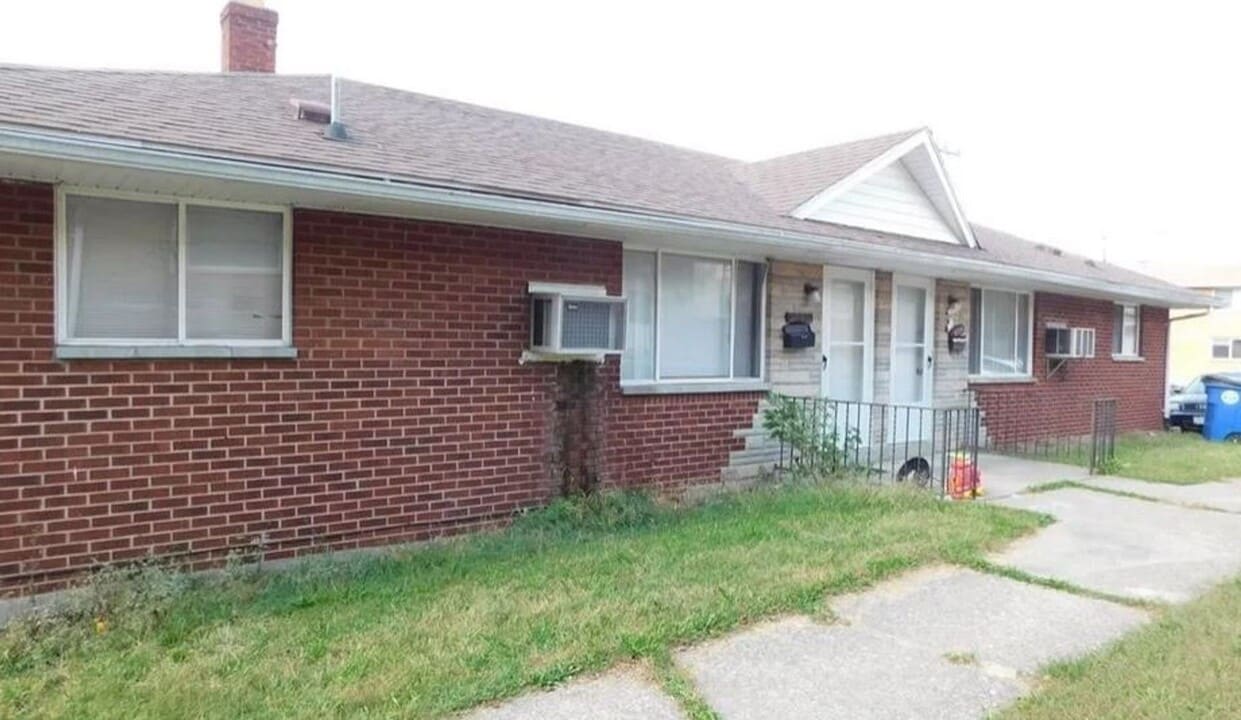 1604-1606 Radio Rd in Dayton, OH - Building Photo