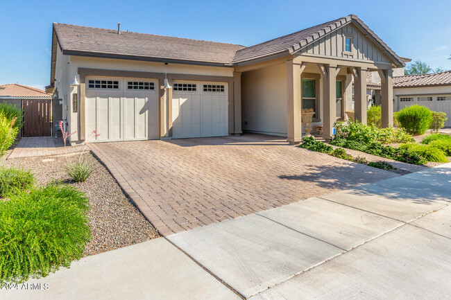 1921 W Yearling Rd in Phoenix, AZ - Building Photo - Building Photo