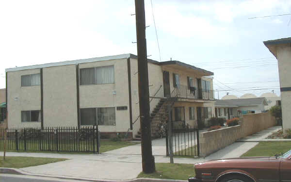 18623-18625 Arline Ave in Artesia, CA - Building Photo - Building Photo