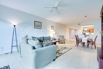 2 Oceans W Blvd in Daytona Beach Shores, FL - Building Photo - Building Photo