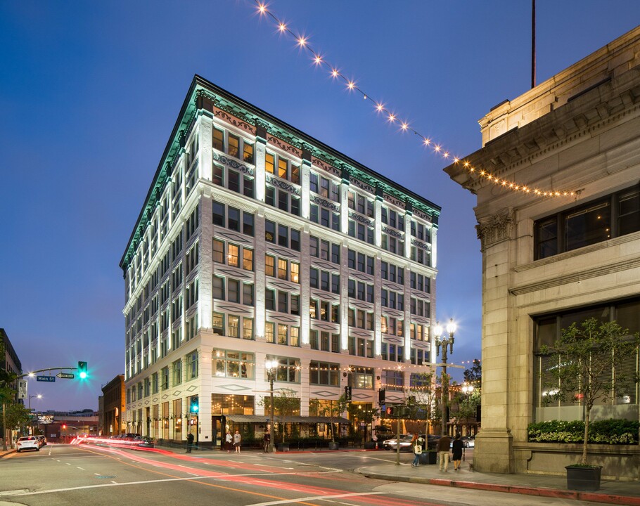 San Fernando Building Lofts in Los Angeles, CA - Foto de edificio