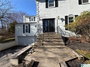 639 Heather Ln in Bryn Mawr, PA - Building Photo - Building Photo