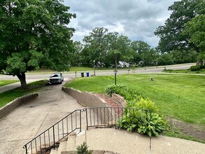 1632 E Shore Dr in St. Paul, MN - Building Photo - Building Photo