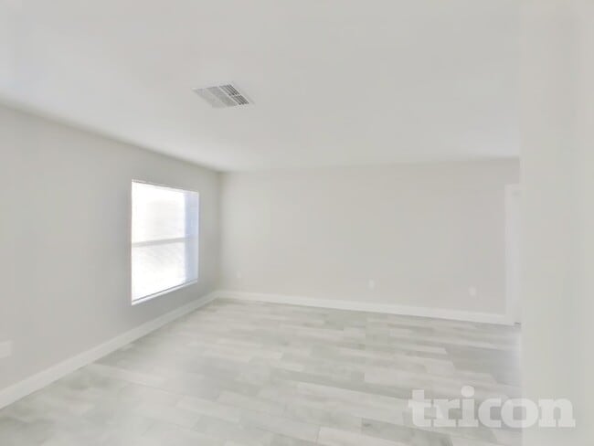 10391 Lear St in Spring Hill, FL - Building Photo - Building Photo