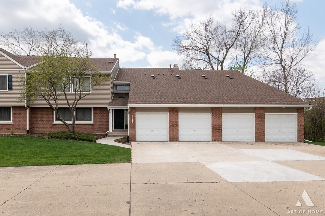 154 Morningside Ln W in Buffalo Grove, IL - Building Photo