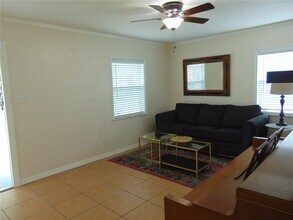 3215 W Hartnett Ave in Tampa, FL - Building Photo - Building Photo