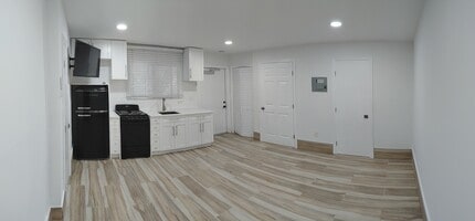 1858 Dewey St in Hollywood, FL - Foto de edificio - Building Photo