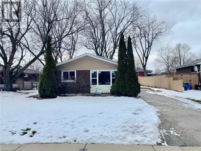 property at 5 Michael Ave