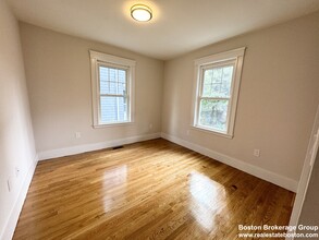 72 Belden St, Unit 1 in Boston, MA - Building Photo - Building Photo