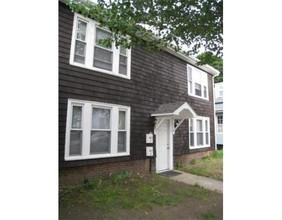 2574 Massachusetts Ave in Cambridge, MA - Building Photo - Building Photo