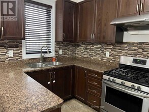 87 Summitgreen Crescent in Brampton, ON - Building Photo - Building Photo