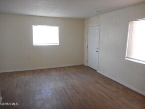 8314 Mercury St in El Paso, TX - Building Photo - Building Photo
