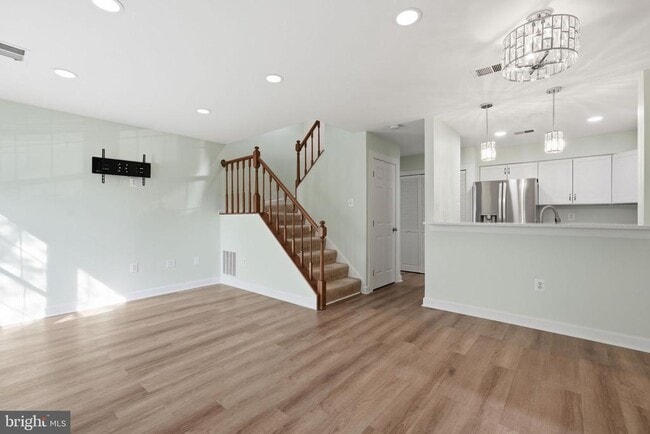 5957 Havener House Way in Centreville, VA - Building Photo - Building Photo