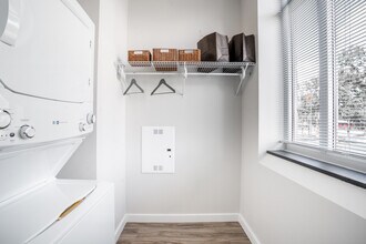 St. Elizabeth Place in Houston, TX - Foto de edificio - Interior Photo