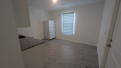 298 Eldron Blvd SE in Palm Bay, FL - Building Photo - Building Photo