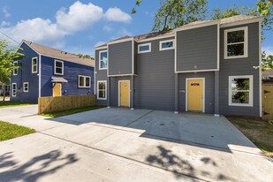 110 N Burr St, Unit UnitC in Houston, TX - Building Photo