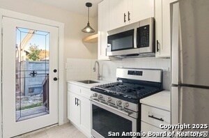 207 Woodby Ct in San Antonio, TX - Building Photo - Building Photo