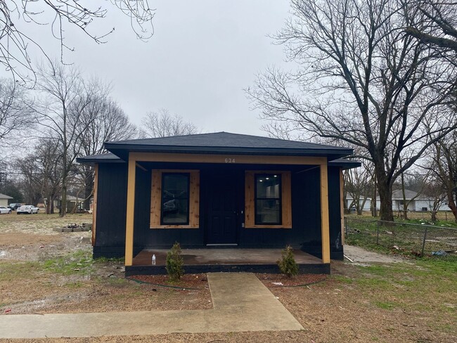 property at 634 Edgerton Ave