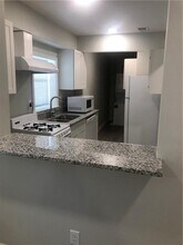 700 Lynn Cir SW in Atlanta, GA - Building Photo - Building Photo