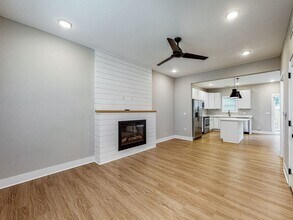 308 S Walnut Ave in Ames, IA - Building Photo - Building Photo