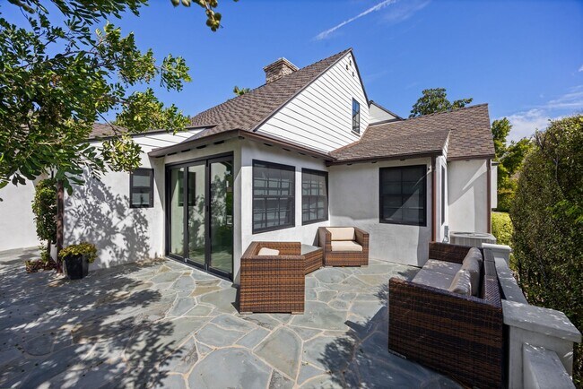 Beautiful Two-Story Burbank Home with Pool, Hardwood Floors & Guest House in Burbank, CA - Building Photo - Building Photo